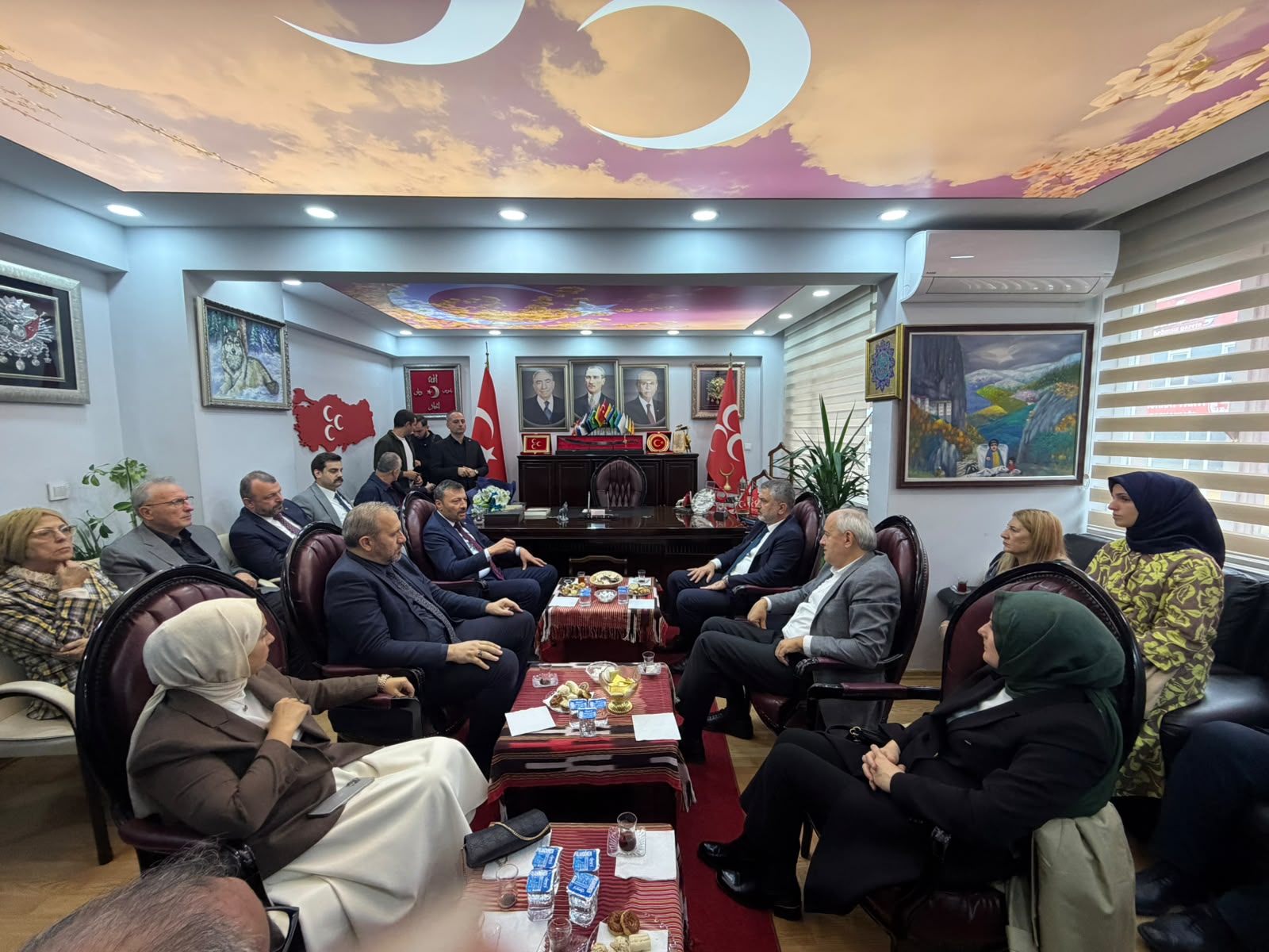 Mumcu�dan MHP �l Ba�kan� Hac�saliho�lu�na hay�rl� olsun ziyareti
