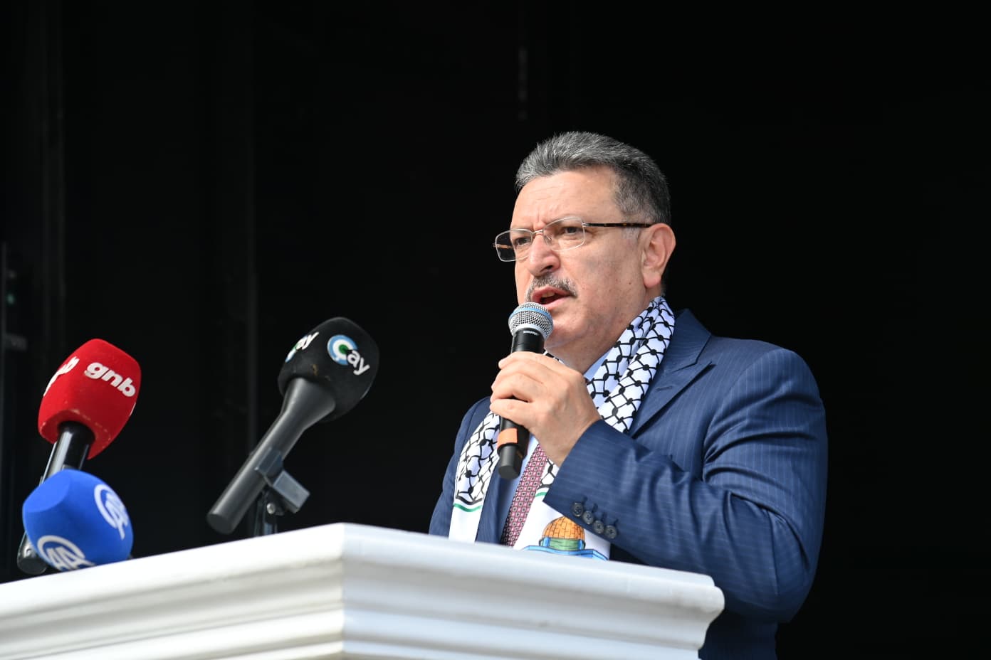 BA�KAN GEN�: F�L�ST�N��N HUKUKUNU KORUMAYA DEVAM EDECE��Z