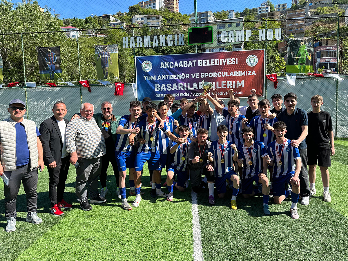 19 MAYISTA GENLN GC SAHADA BULUTU


