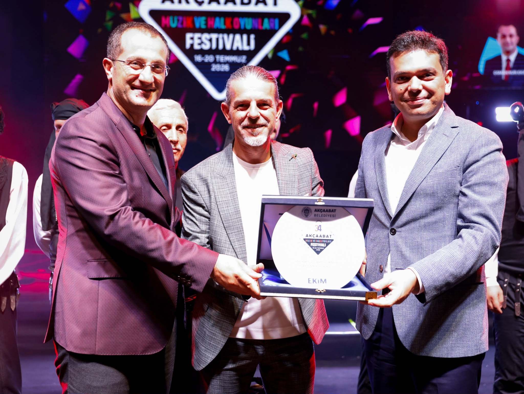 34. FESTİVAL GÖRKEMLİ BİR GECEYLE SONA ERDİ