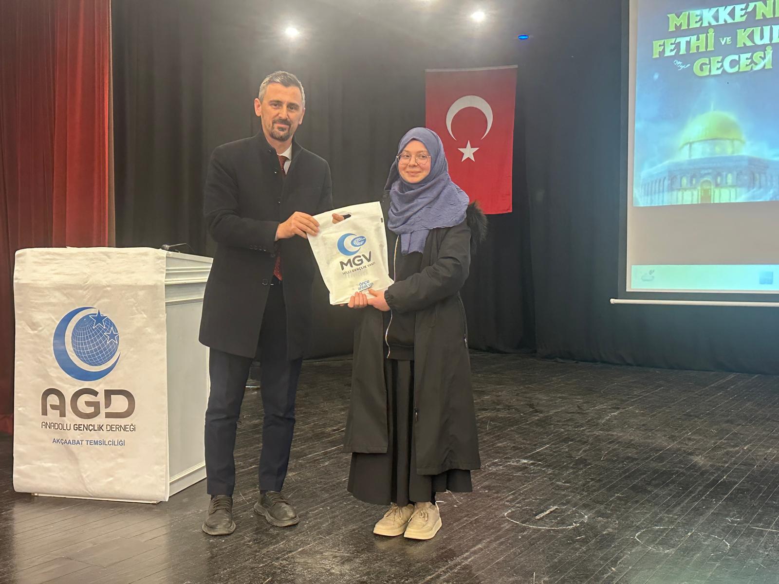 AGD�DEN MEKKE�N�N FETH� VE KUD�S GECES�
