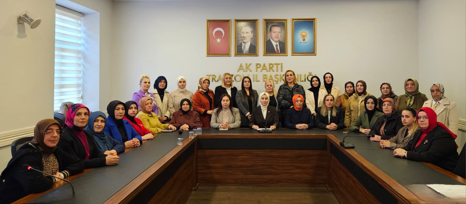 AK Parti Trabzon İl Kadın Kolları Başkanı AYFER CİHAN’ın basın açıklamasıdırA