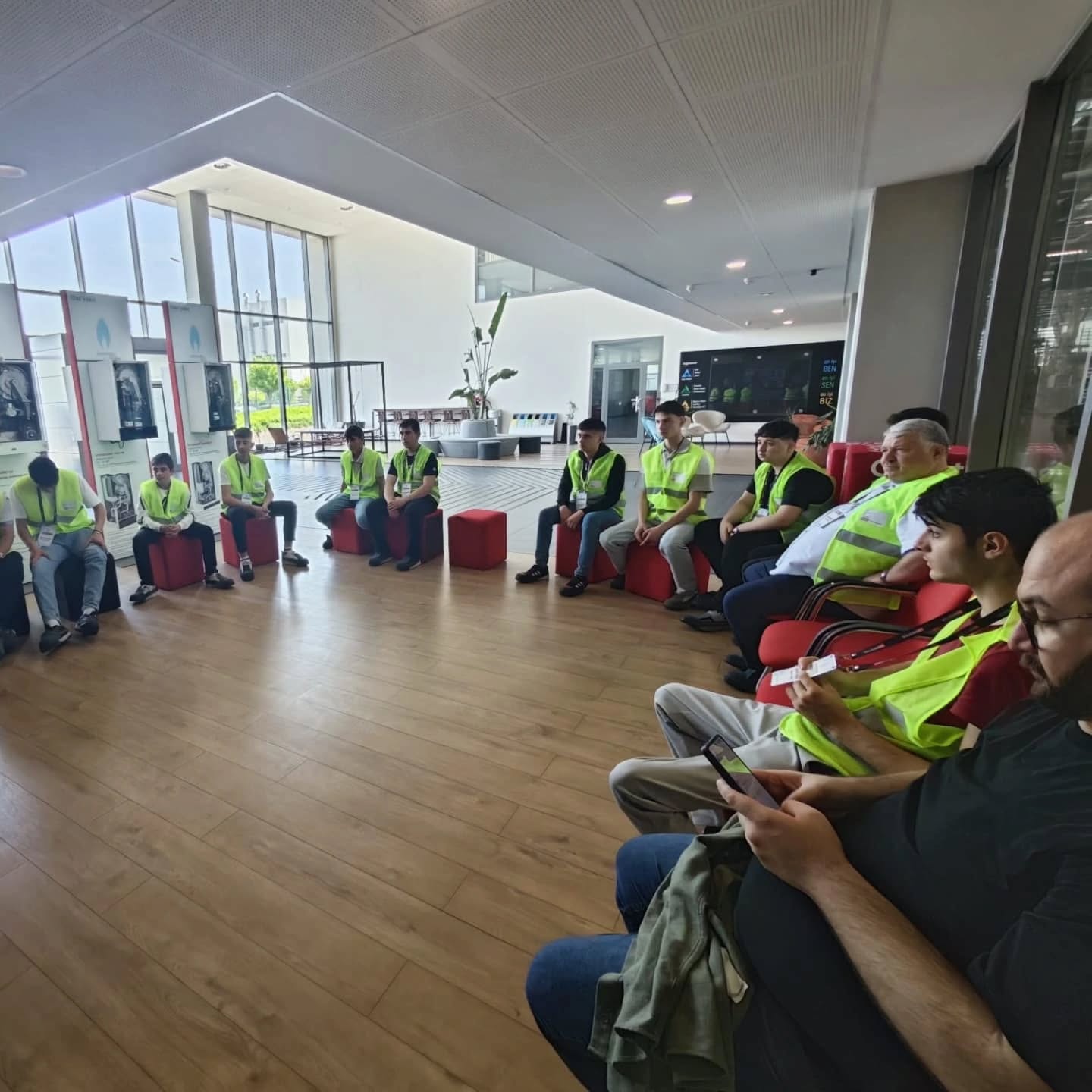 AKADIM Projesi  Meslek Lisem Gelecei Soluyor!