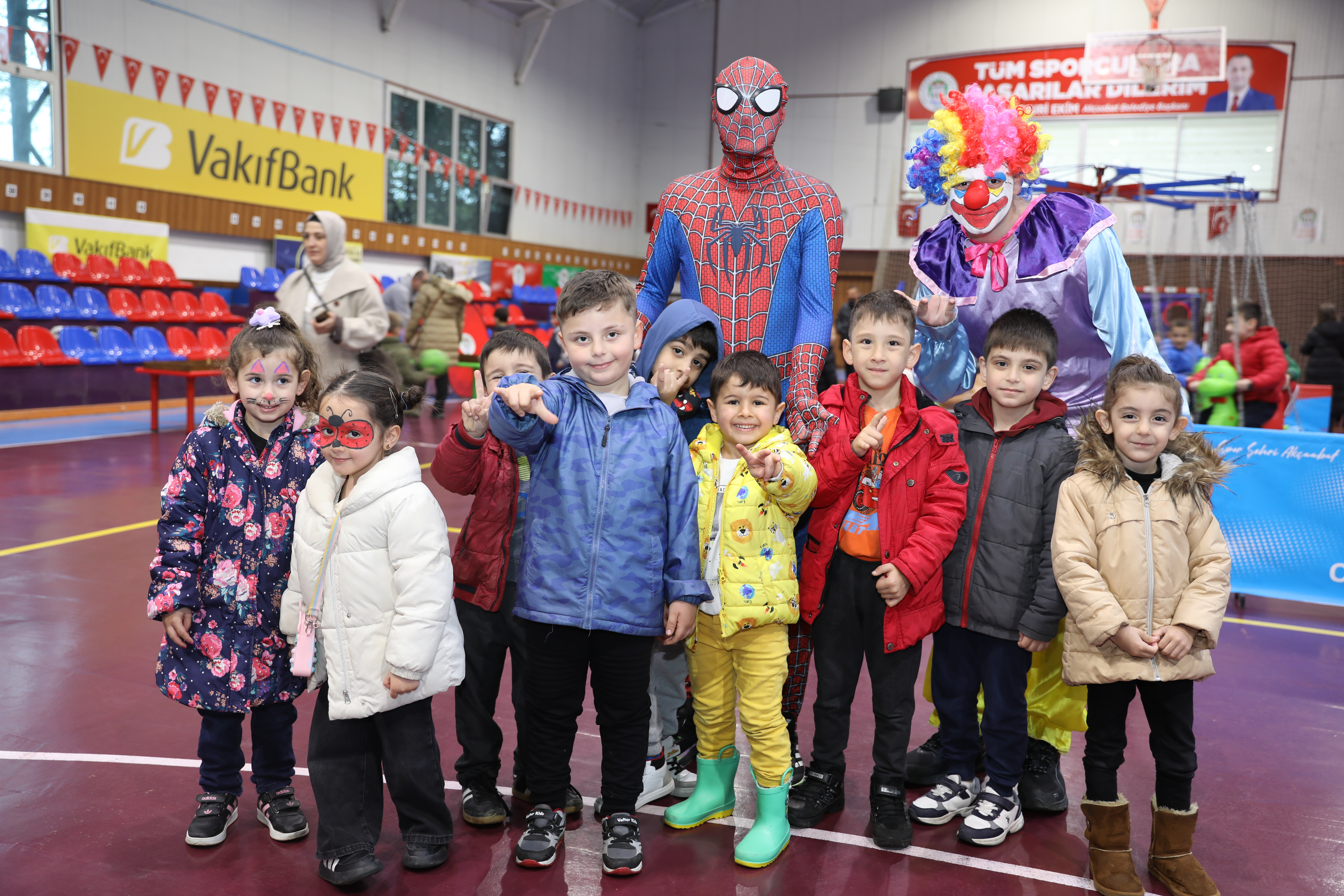 AK�AABAT BELED�YESݒNDEN ARA TAT�LDE SPORLA BULU�MA: ��OCUK SPOR �ENL��ݔ BA�LIYOR
