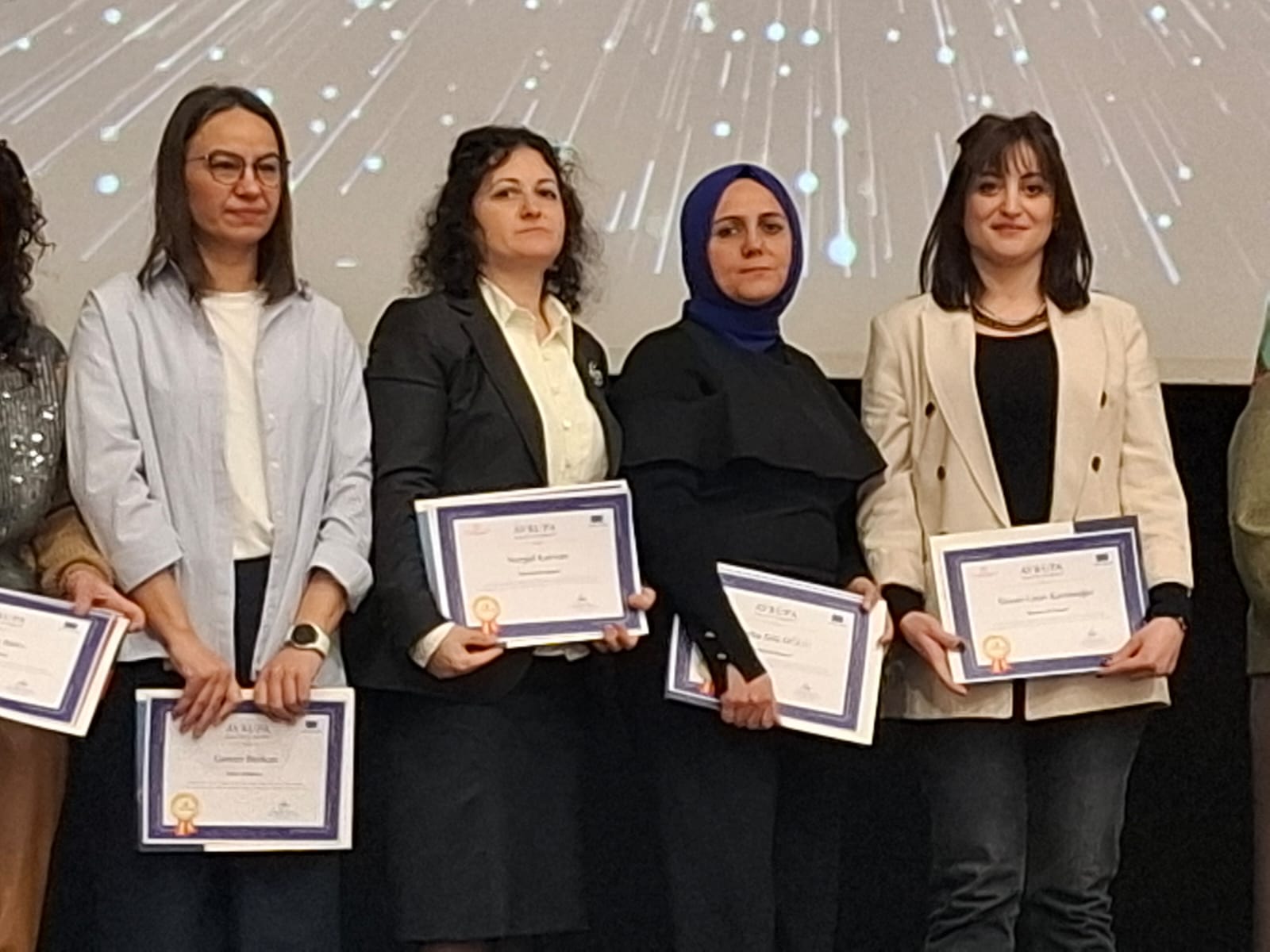 Akçaabat Fen Lisesi'nden Ulusal ve Avrupa'da Üçlü Zafer!