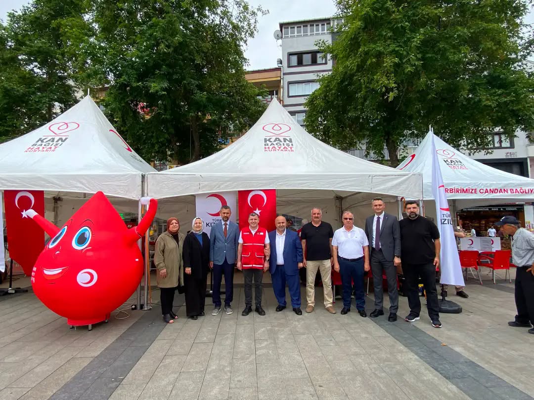 AKÇAABAT KAN BAĞIŞLIYOR