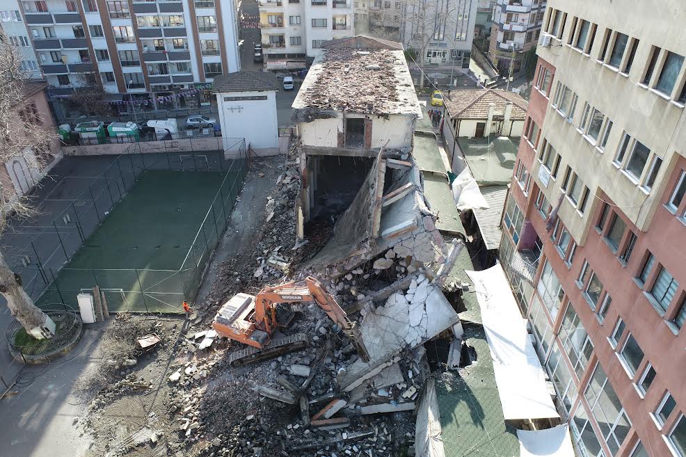 AKÇAABAT'A YENİ MEYDANLAR KAZANDIRIYORUZ