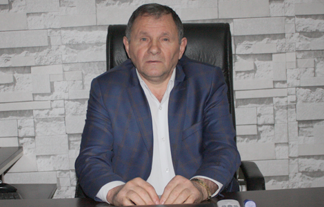 Akaabat'l Galericileri Yer stiyor.
