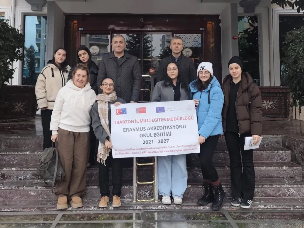 AK�AABATLI ��RENC�LER PRAG YOLCUSU
