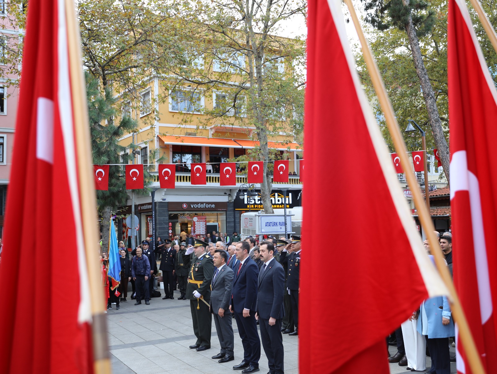 AK�AABAT�TA 29 EK�M CUMHUR�YET BAYRAMI �ELENK SUNMA T�REN� YAPILDI