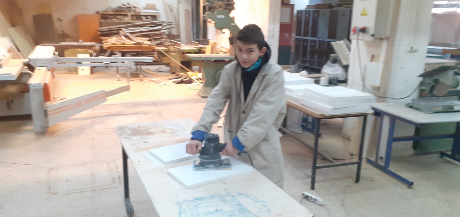 AKMESTEK FABRİKA GİBİ