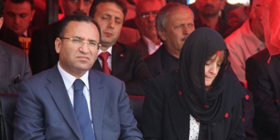 Babakan yardmcs Bozda Trabzon'da

 

