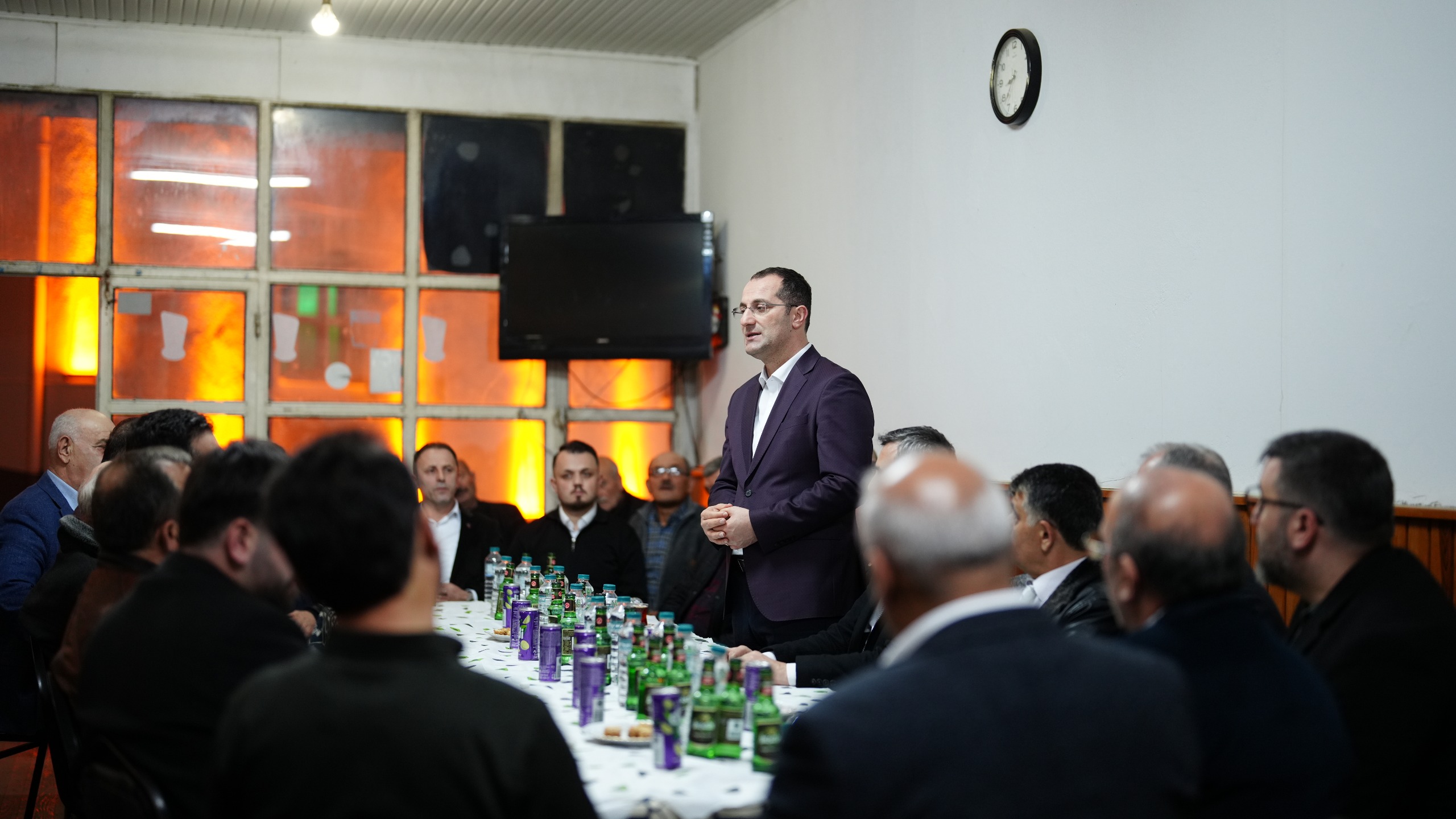 BA�KAN EK�M, FINDIKLI MAHALLESݒNDE TERAV�H BULU�MASINA KATILDI
