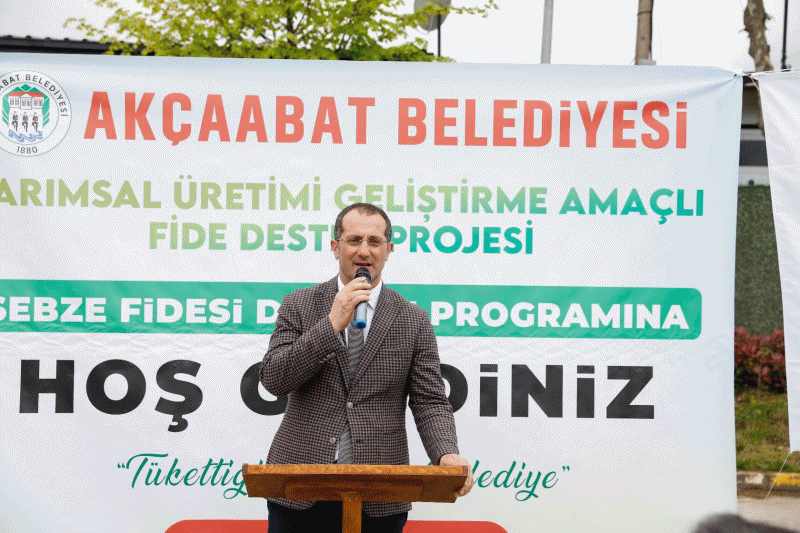 BA�KAN EK�M: ��RETEN ��FT��M�Z�N HER ZAMAN YANINDAYIZ�