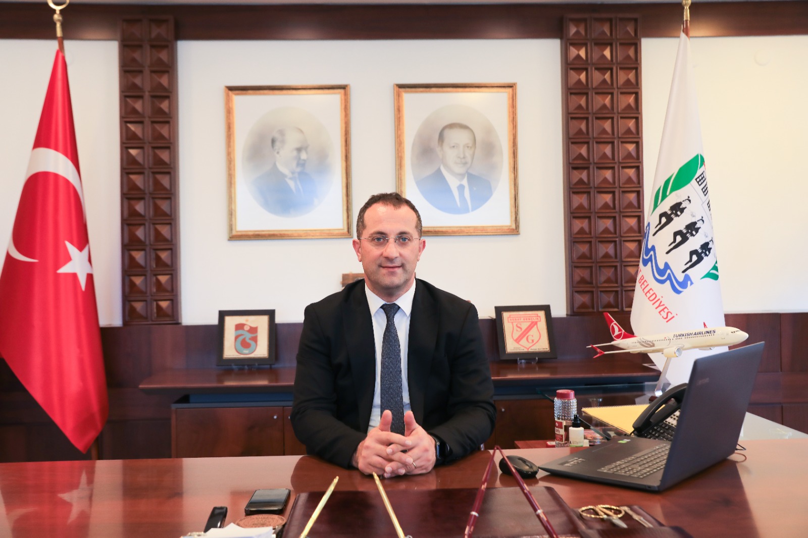 BAKAN EKMDEN 12 MART MESAJI

