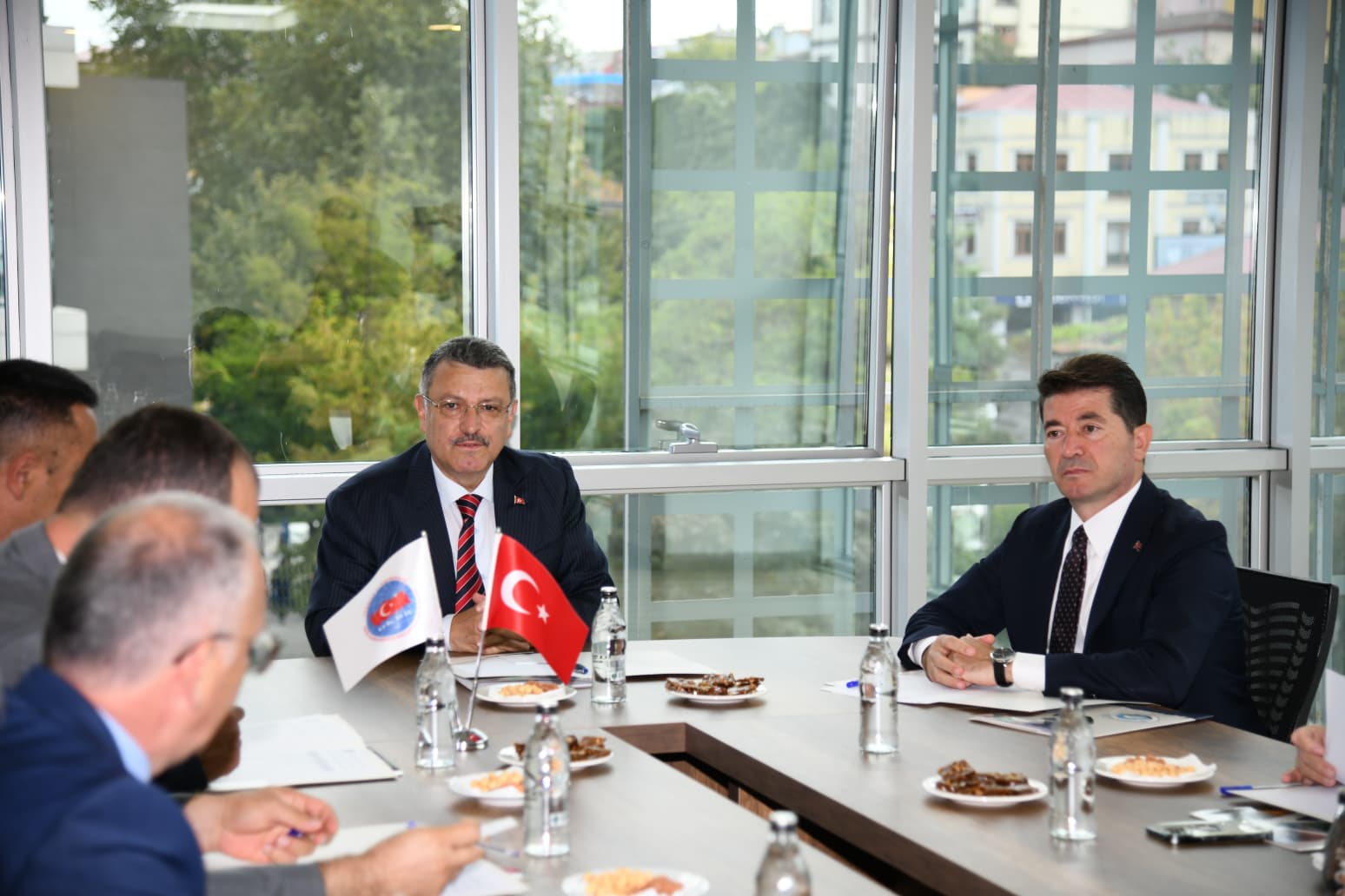 BAKAN GEN: BELEDYELER ARASINDAK  BRL GLENECEK