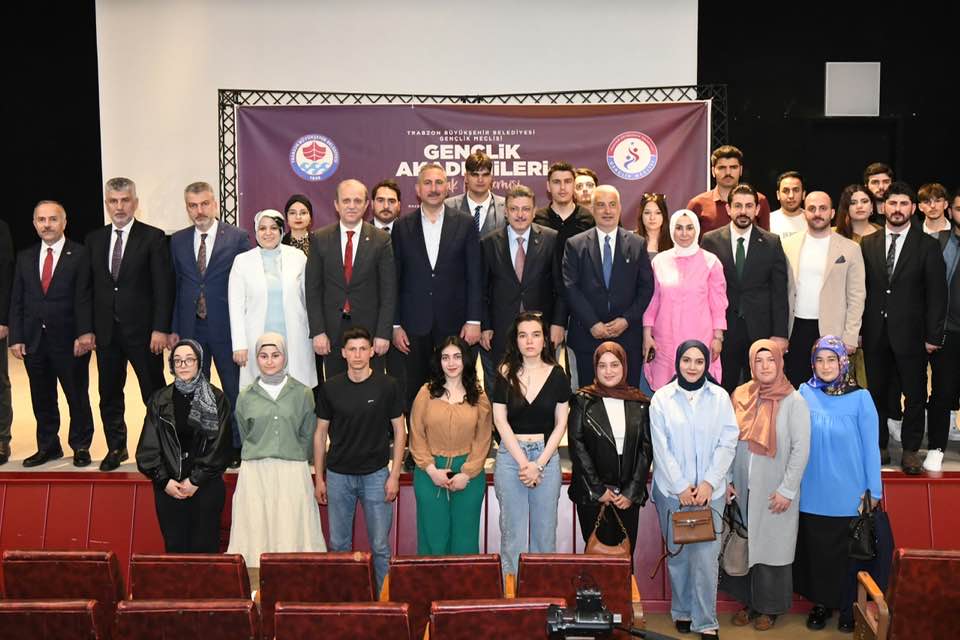 BAKAN GEN: DONANIMLI NESLLER YETMESNE KATKI SALAMAYA ALIIYORUZ