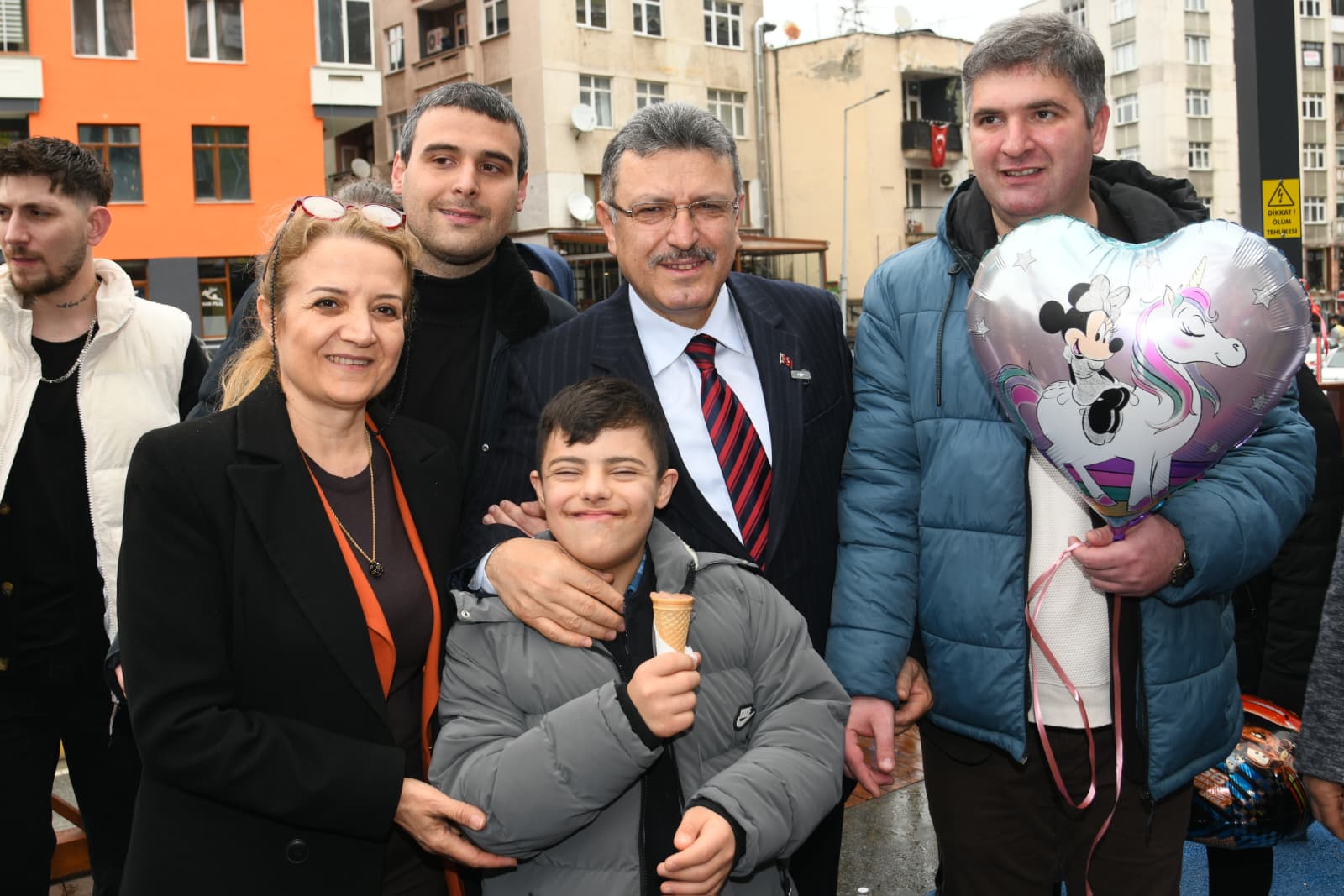 BA�KAN GEN�: ENGELLER� KALDIRDIK�A DAHA MUTLU B�R �EH�R OLACA�IZ