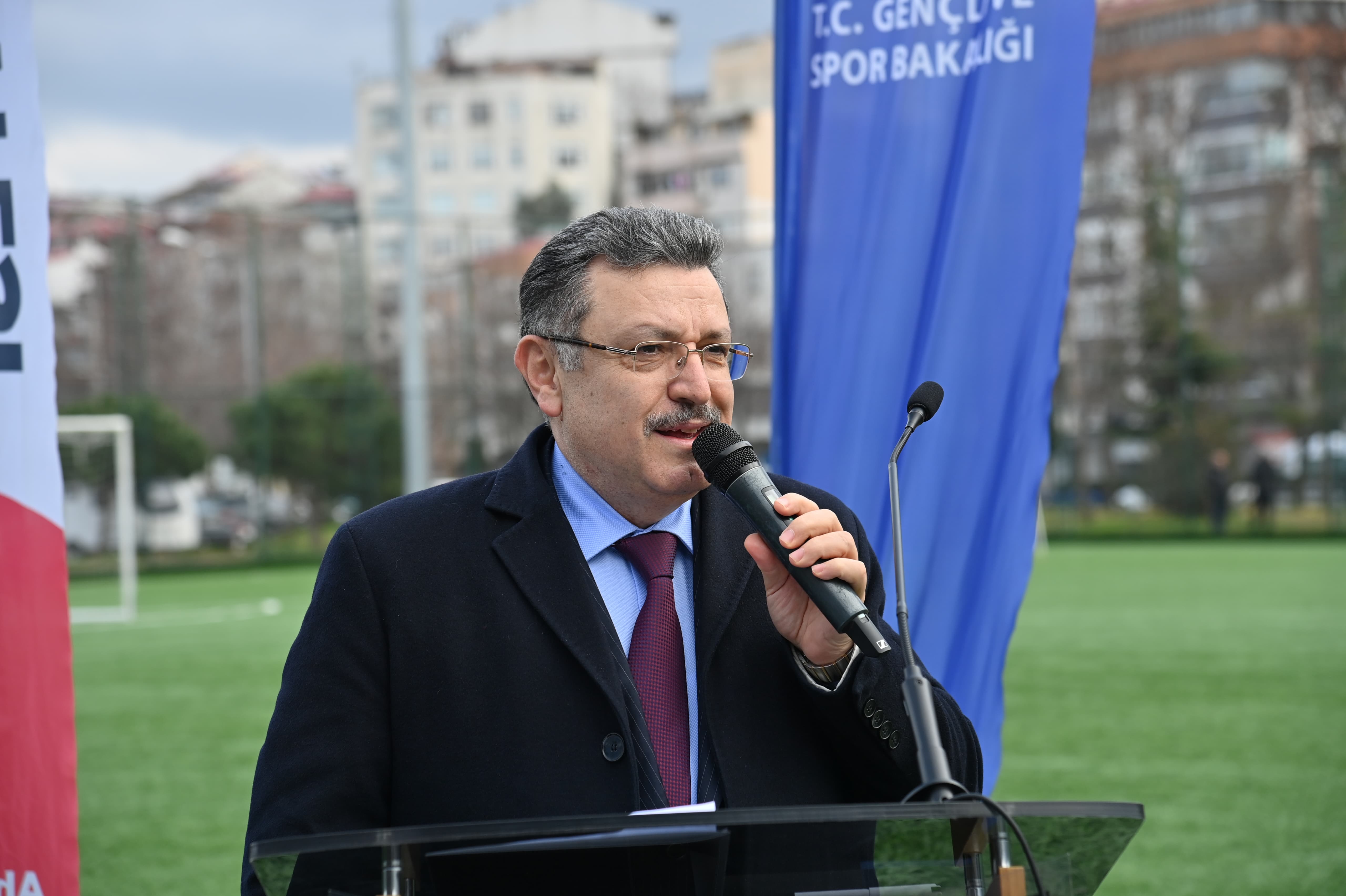 BAŞKAN GENÇ: HER ZAMAN GENÇLERİMİZİN YANINDA OLACAĞIZ