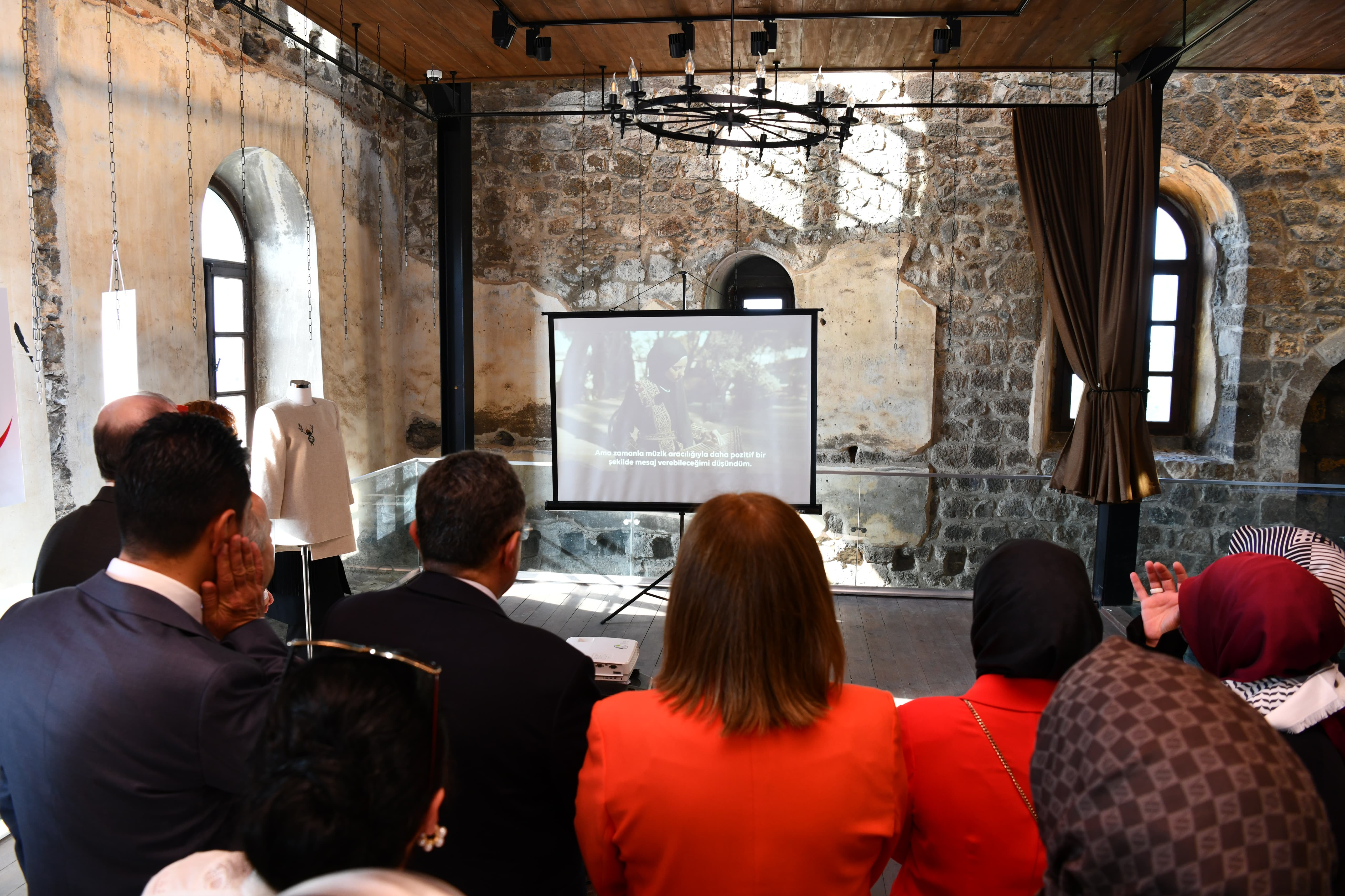 BAŞKAN GENÇ: “TRABZON’DAN DÜNYAYA FİLİSTİN İÇİN SANATLA SES VERİLDİ”