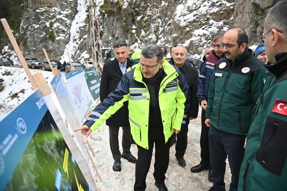 BA�KAN GEN� VE DS� GENEL M�D�R� BALTA�DAN KARAKAYA BARAJI �NCELEMES�

