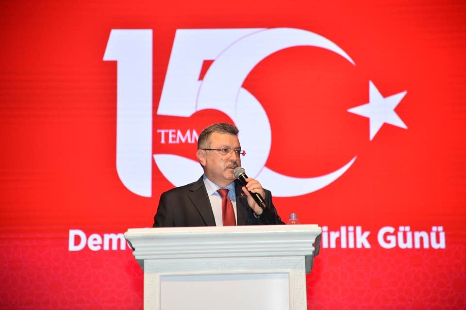 BA�KAN GENǒTEN 15 TEMMUZ MESAJI
