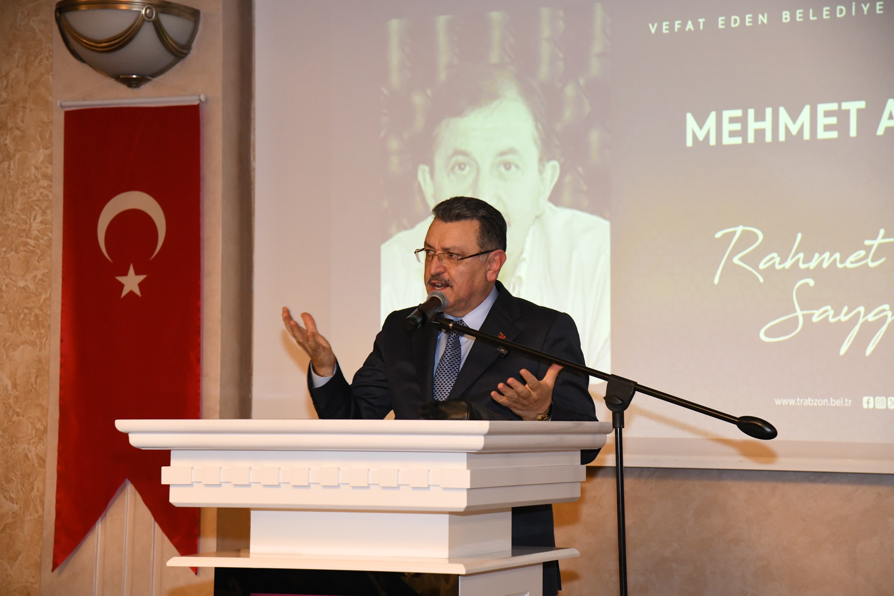 BA�KAN GENǒTEN GE�M�� D�NEM BA�KANLARINA VEFA