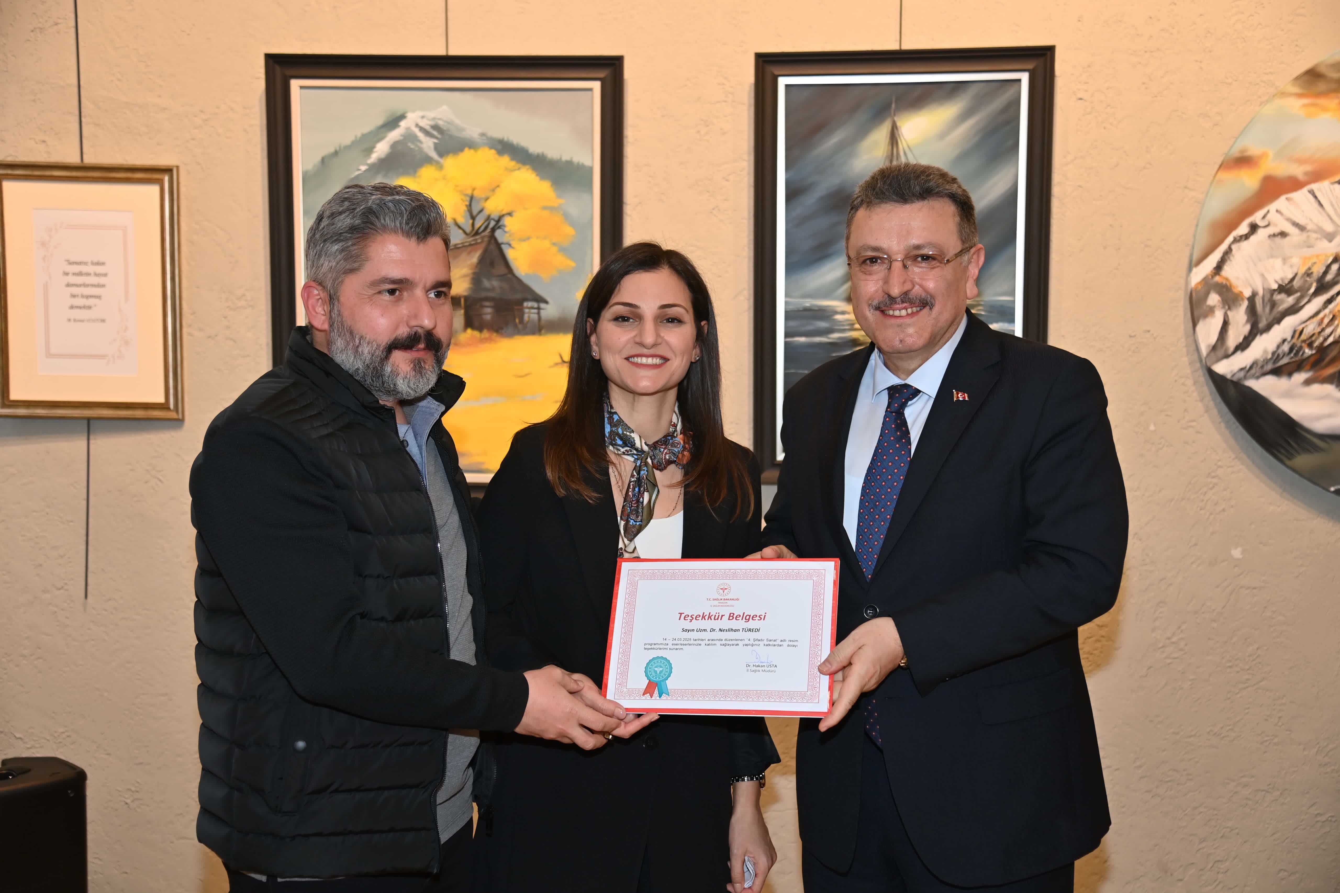 BAKAN GENǒTEN FADIR SANAT SERGSNE DESTEK
