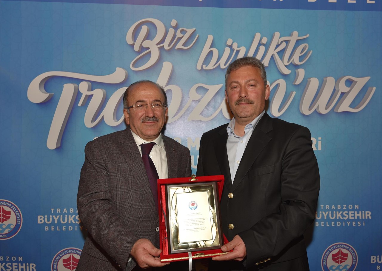 Bakan Gmrkolu, Kurucu Meclis yelerine teekkr etti


