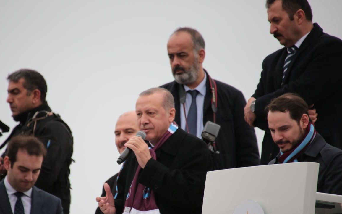 Başkan Gümrükçüoğlu Teşekkür etti.