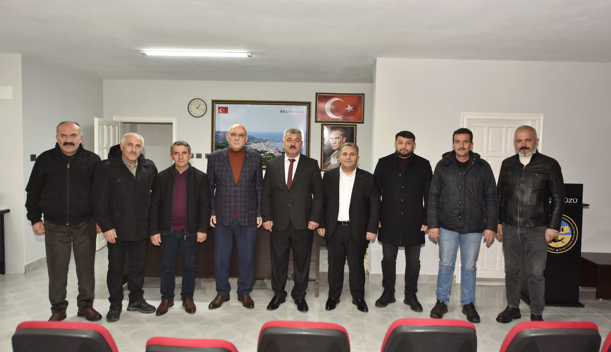 Ba�kan Kara�dan Be�ikd�z��ne tebrik ziyareti
