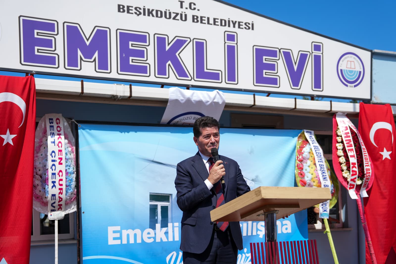 BAŞKAN KAYA, BEŞİKDÜZÜ EMEKLİ EVİ’NİN AÇILIŞINA KATILDI