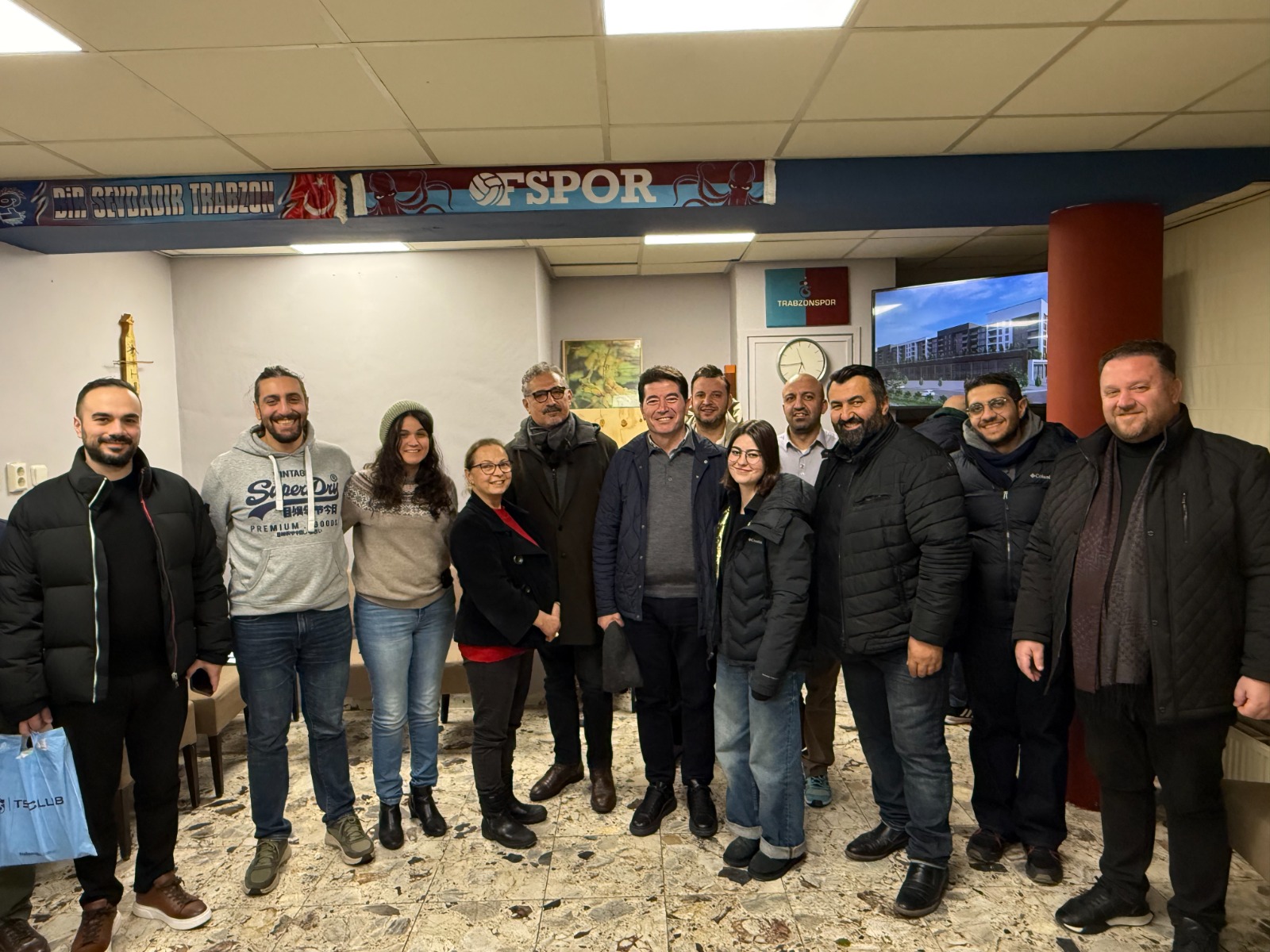 BAŞKAN KAYA, ÇAĞLAYAN KENTSEL DÖNÜŞÜM PROJESİ’Nİ GURBETÇİ VATANDAŞLARA ANLATTI