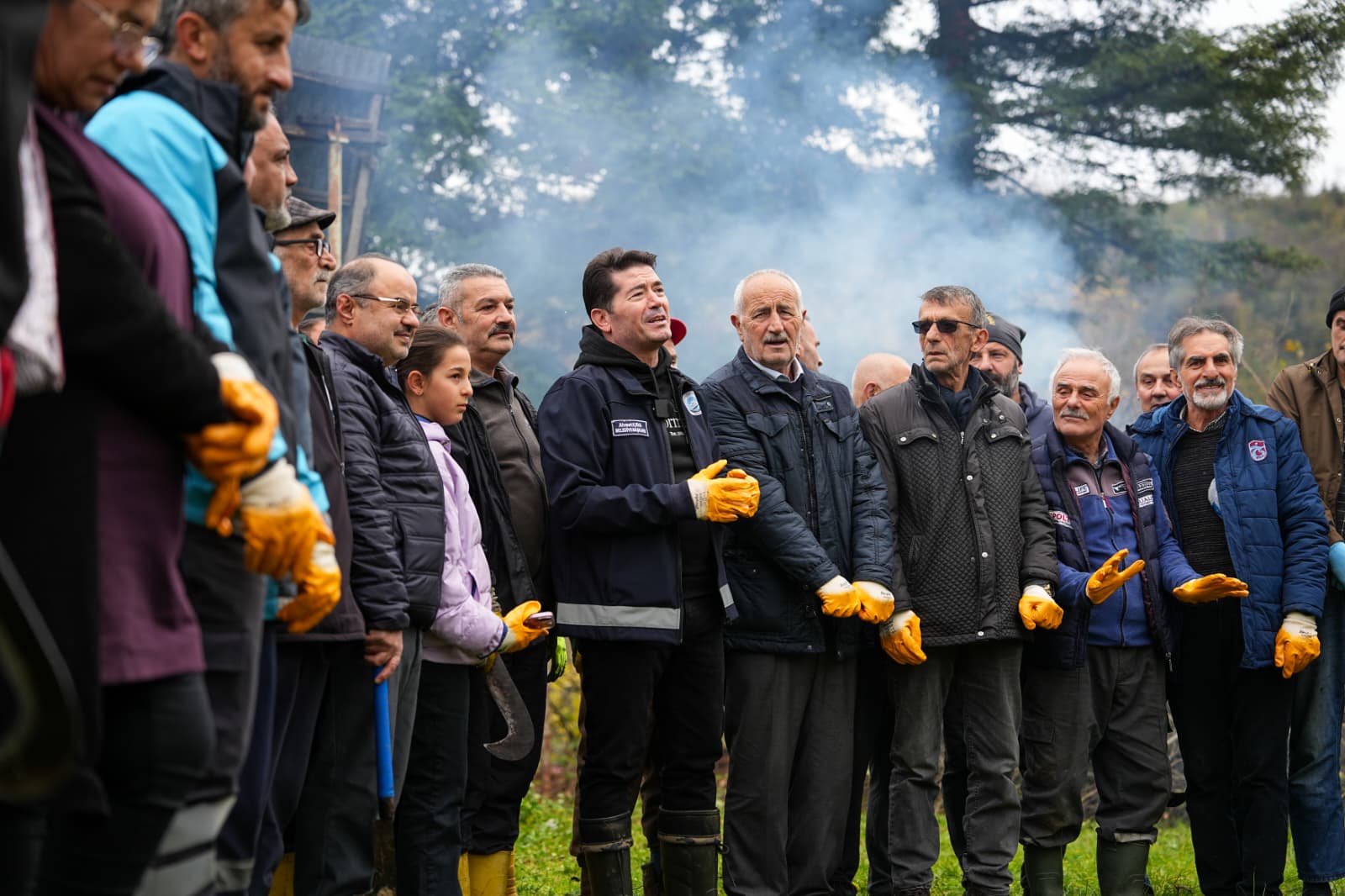 BA�KAN KAYA, �K�Y OKULU �ALI�MAMIZDA M�LL� E��T�M M�D�RL��ܒN�N �ZN� VAR� D�YEREK BELGEYLE CEVAP VERD�