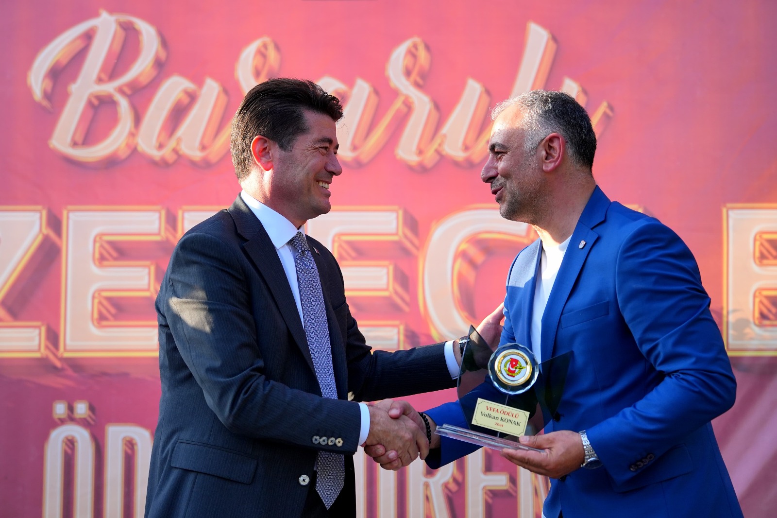 BAŞKAN KAYA, TRABZON GAZETECİLER CEMİYETİ'NİN ÖDÜL TÖRENİNE KATILDI