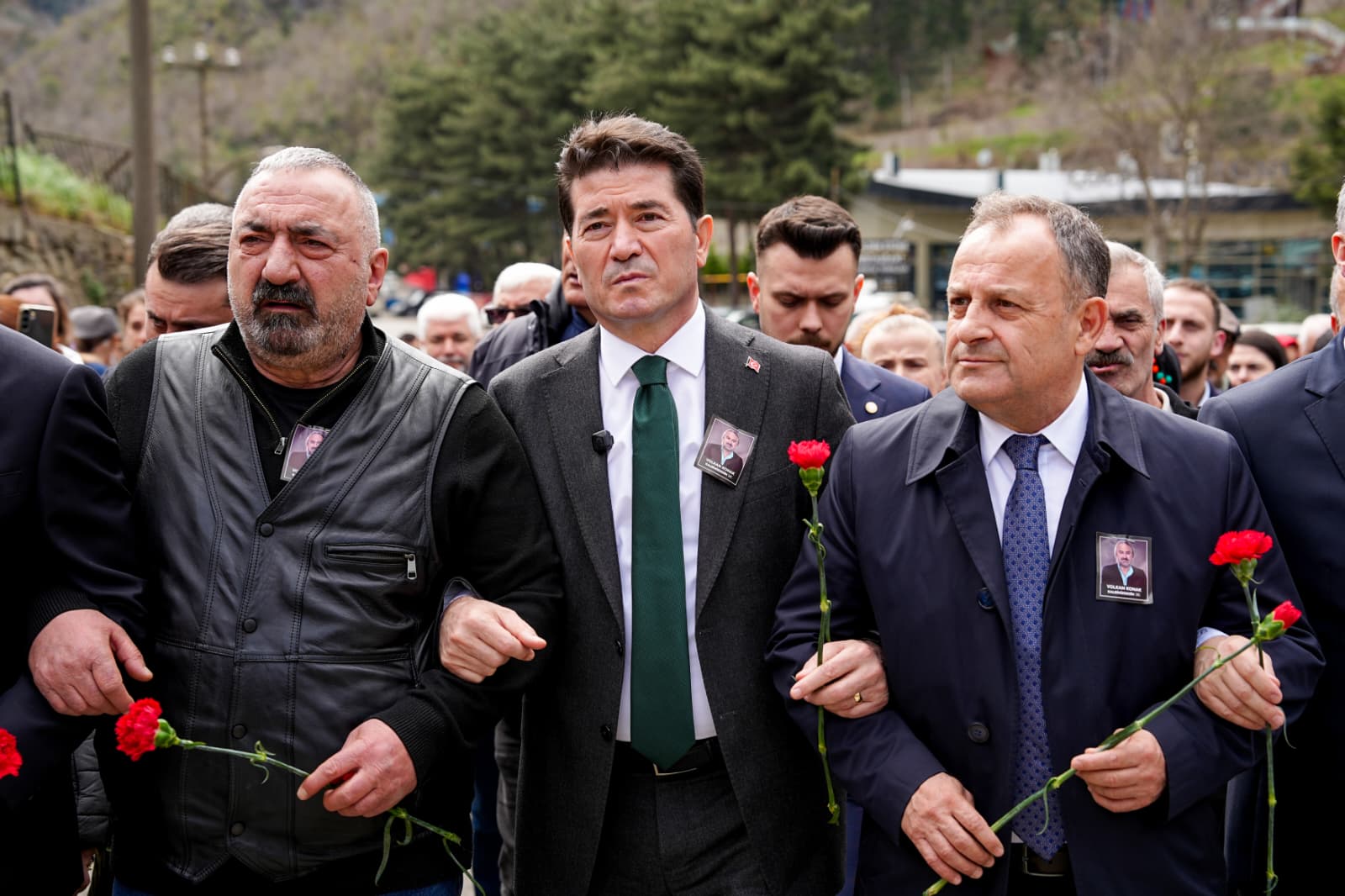 BA�KAN KAYA, VOLKAN KONAK ���N D�ZENLENEN ANMA T�REN�NE KATILDI