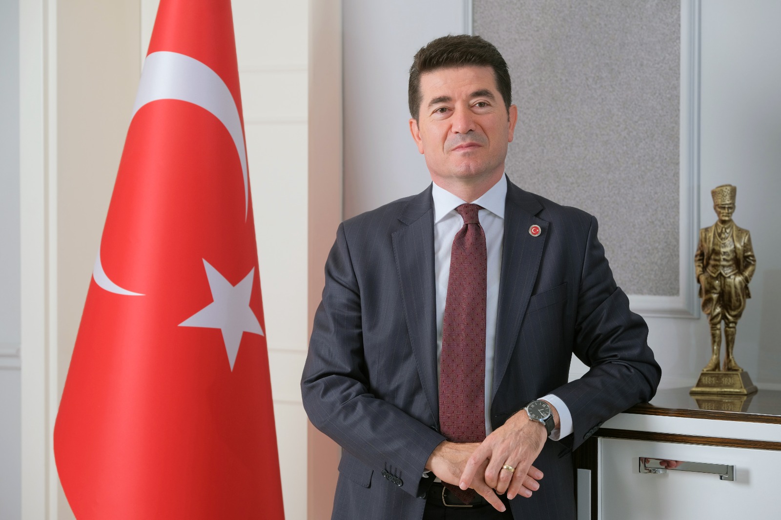 BA�KAN KAYA, YEN� YIL MESAJI YAYIMLADI