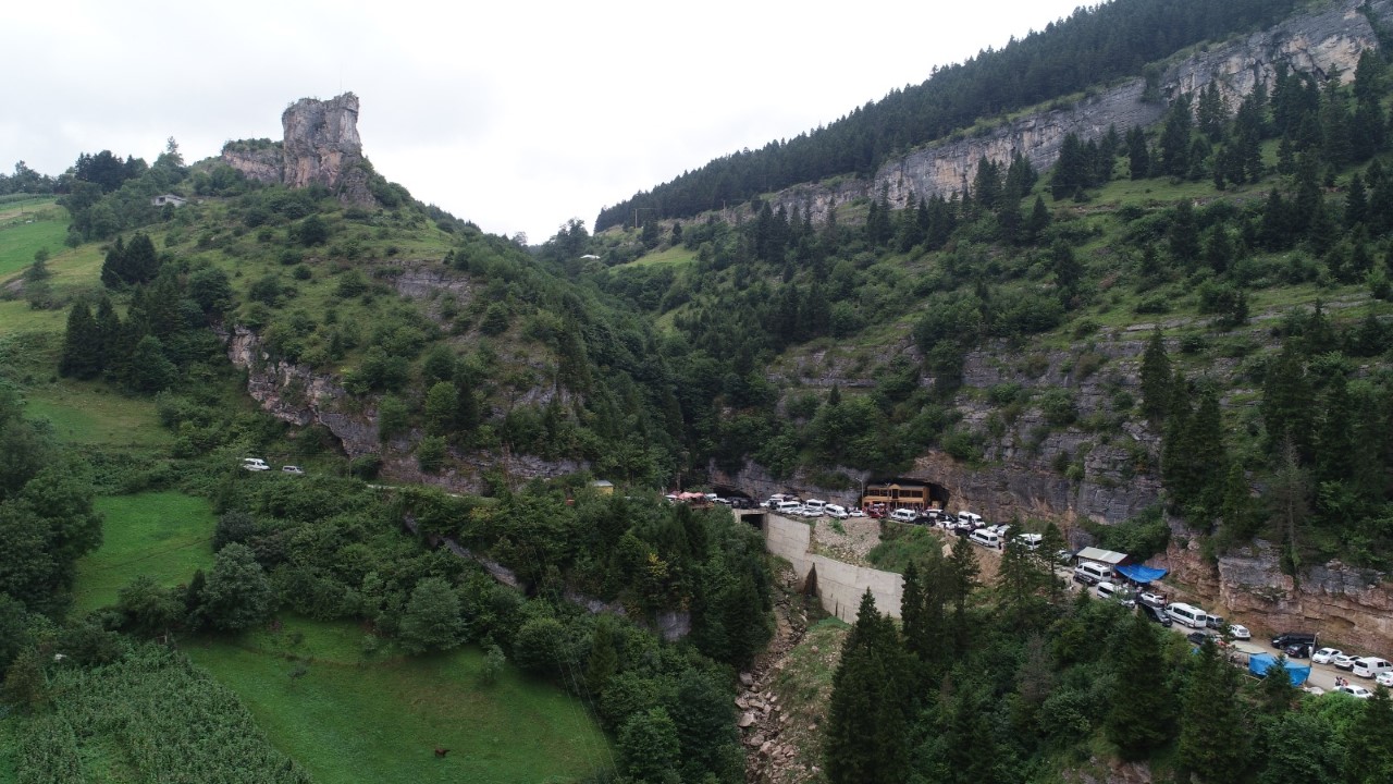 ÇAL MAĞARASI’NA SEYİR TERASI