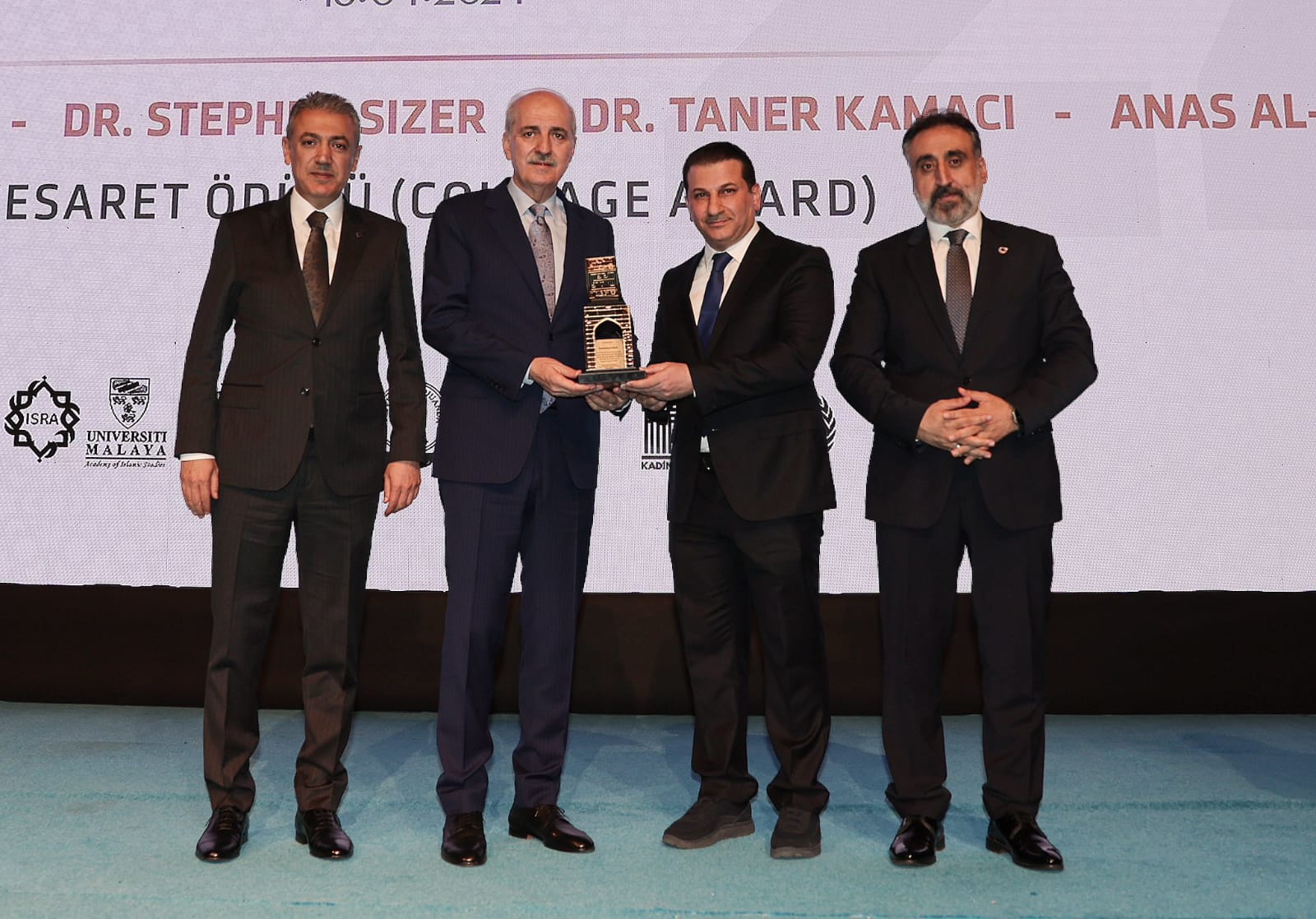 CESARET ÖDÜLLÜ GAZETECİ ŞEHİT EDİLDİ