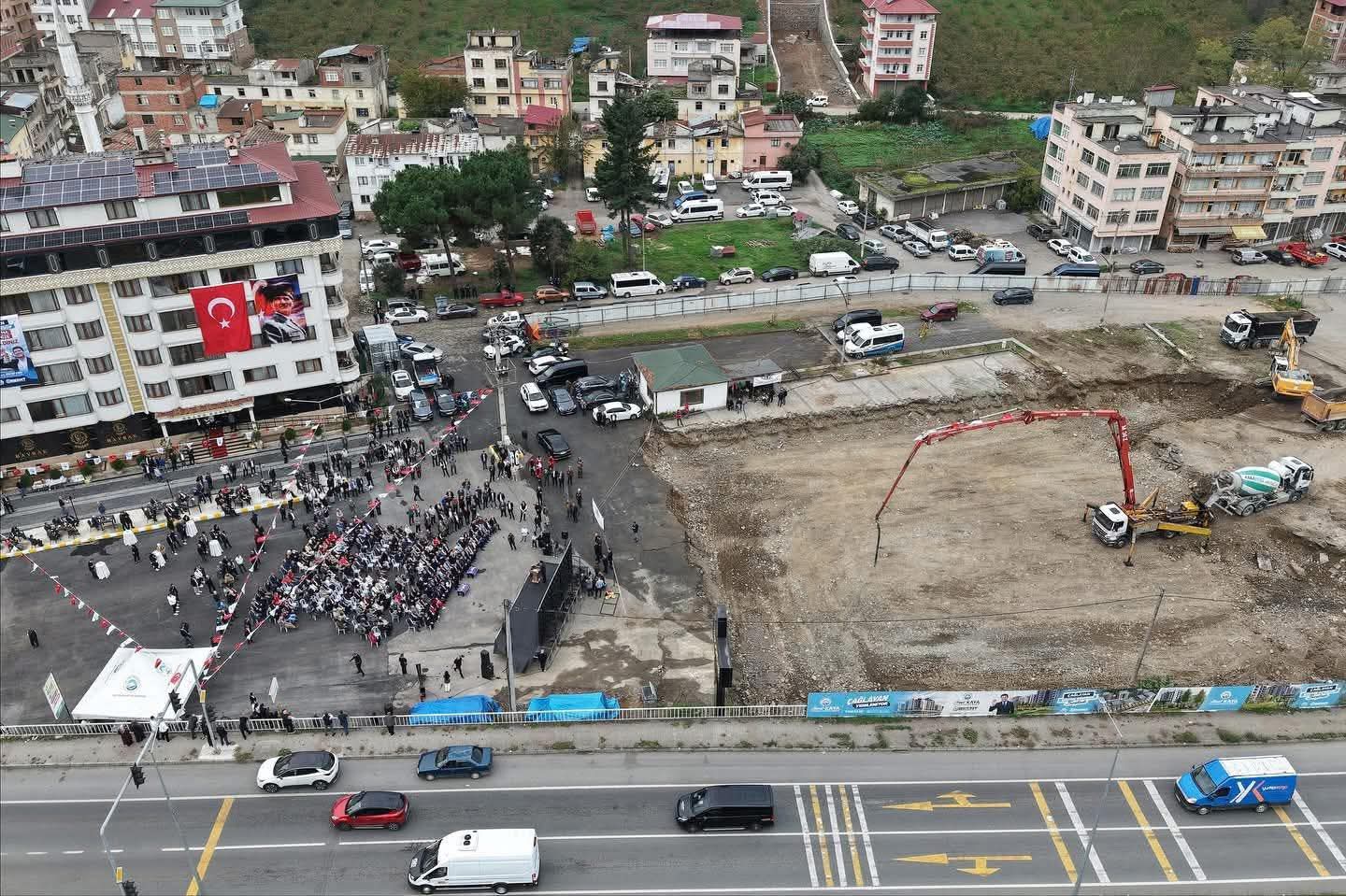 CHP�DE ��K���N FOTO�RAFI: �A�LAYAN KENTSEL D�N���M PROJES�!
