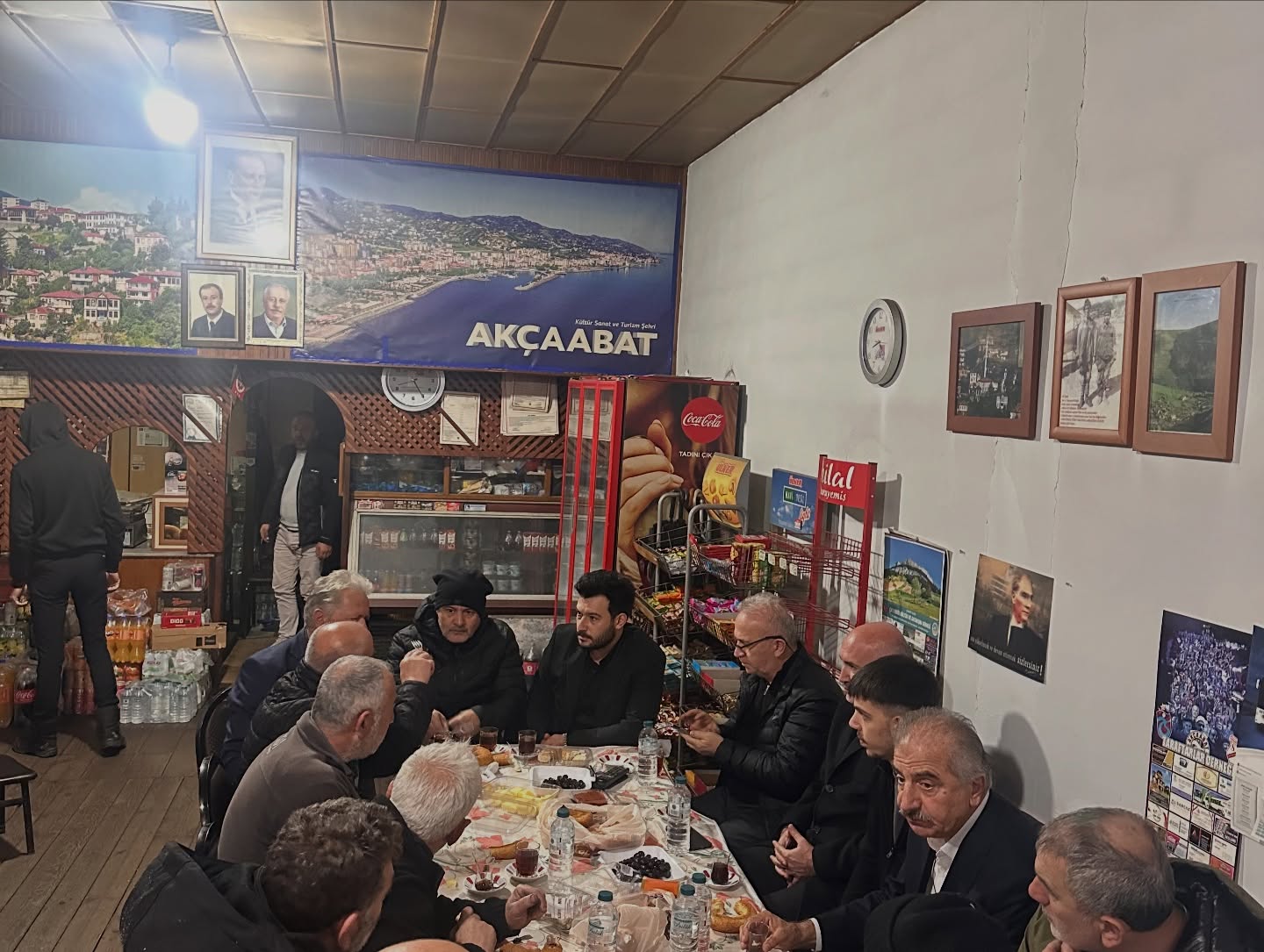 CHP�DEN ESNAF ODAKLI SAHA �ALI�MASI
