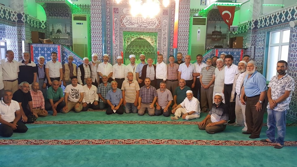 Darca Mahallasi Mezarlk Camii dualarla hizmete ald.