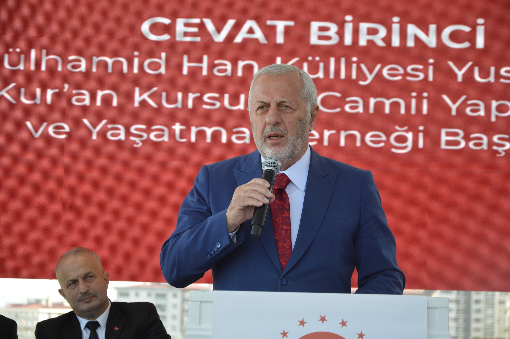 DOU KARADENZN EN BYK KLLYES HZMETE GRD
