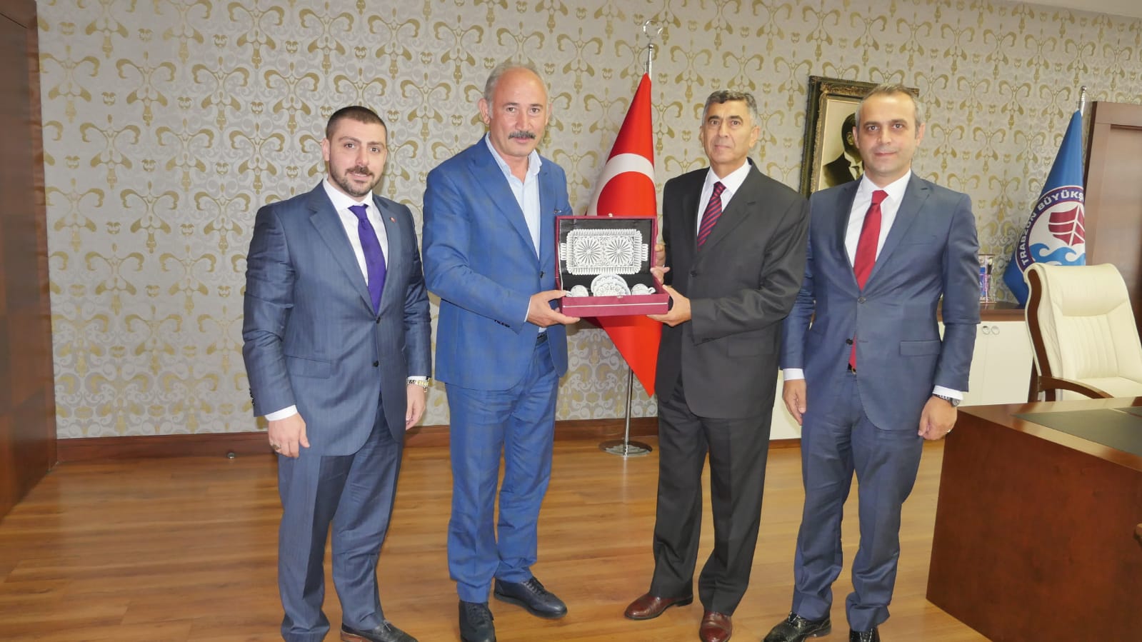 EMEKL KARA KUVVETLER KOMUTANI OLAK BYKEHR BELEDYESN ZYARET ETT

