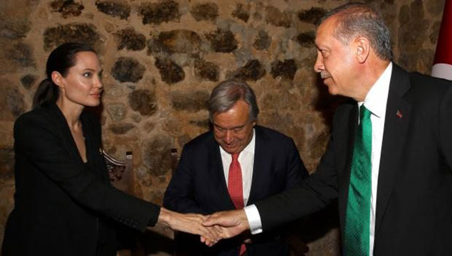 Erdoan, Angelina Jolie ile grt
