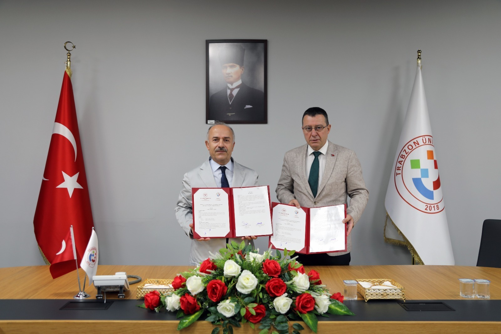 ESK DEVLET HASTANES BNASI TONYA MYO RENCLERNE AILDI


