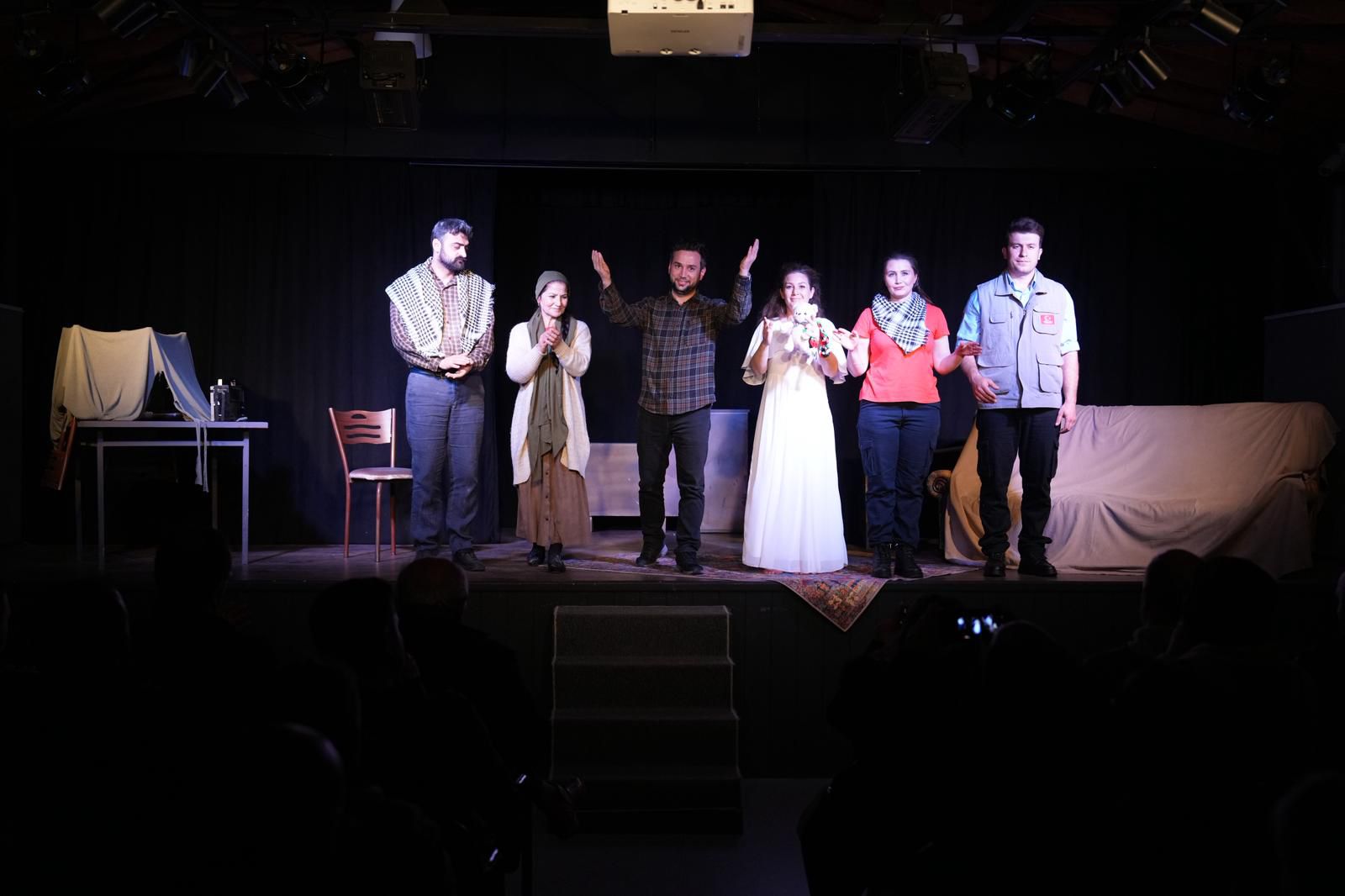 ��F�L�ST�N�DE G�NDO�UMU G�Bݒ� SAHNELENMEYE BA�LADI
