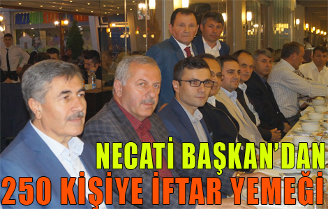 Galericiler derneği iftar yemeği verdi