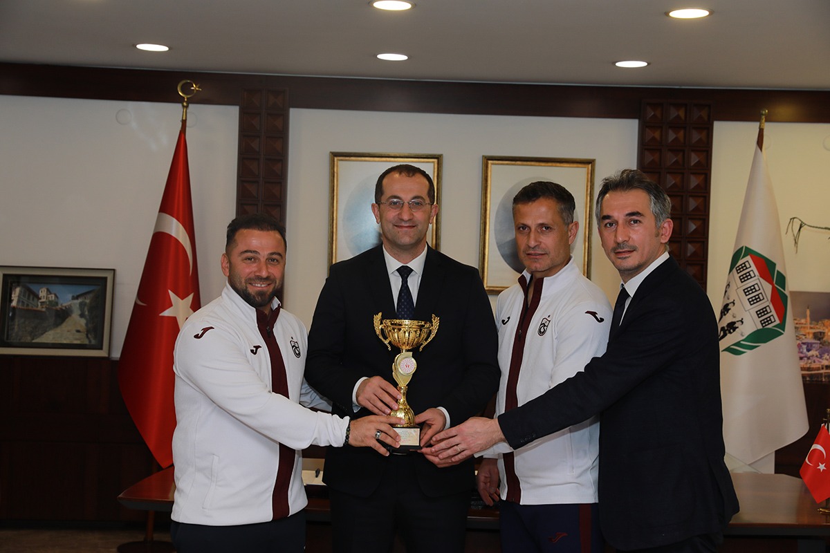 GEN� SPORCULARDAN BA�KAN EK�M�E Z�YARET