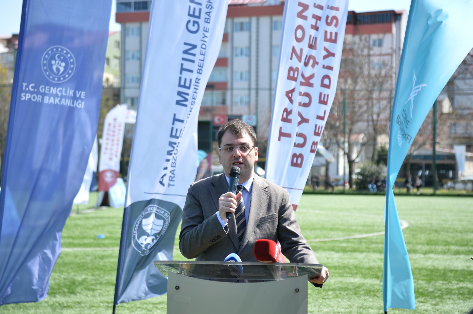 GEN�L�G L�SELER ARASI FUTBOL TURNUVASI BA�LADI
